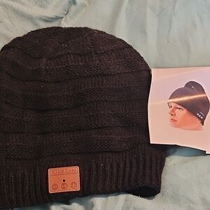 Xike Zann Black Knit Beanie